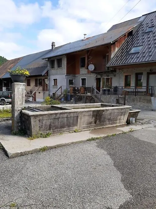 Holiday home Maison Cosy, Coeur De Village Ecole